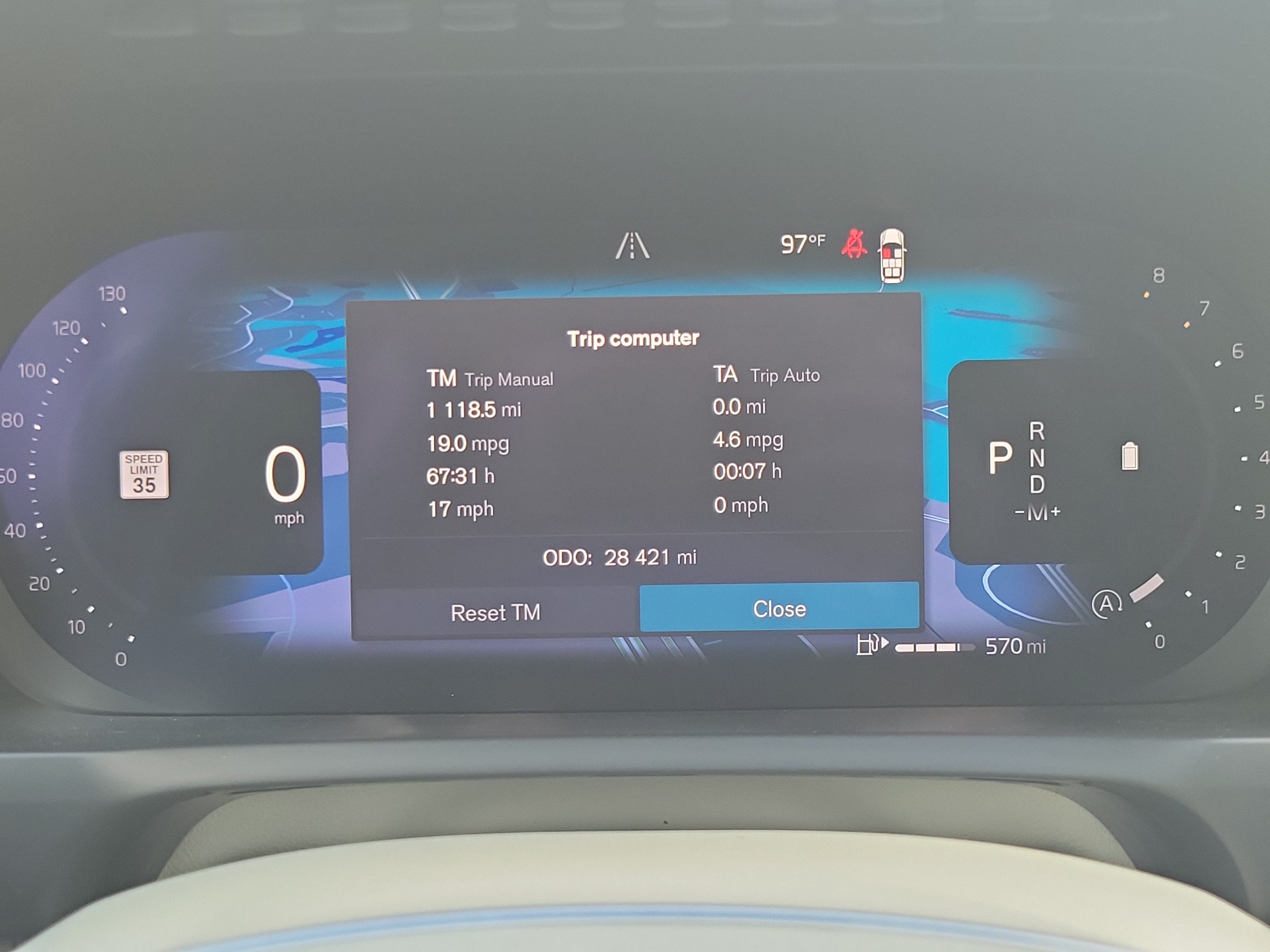 2024 Volvo XC90 Plus Bright Theme