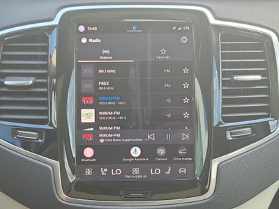 2024 Volvo XC90 Plus Bright Theme