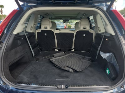 2024 Volvo XC90 Plus Bright Theme