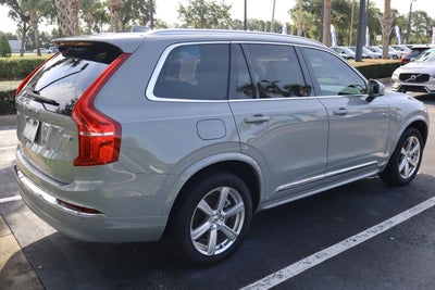 2024 Volvo XC90 Core Bright Theme