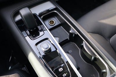 2024 Volvo XC90 Core Bright Theme