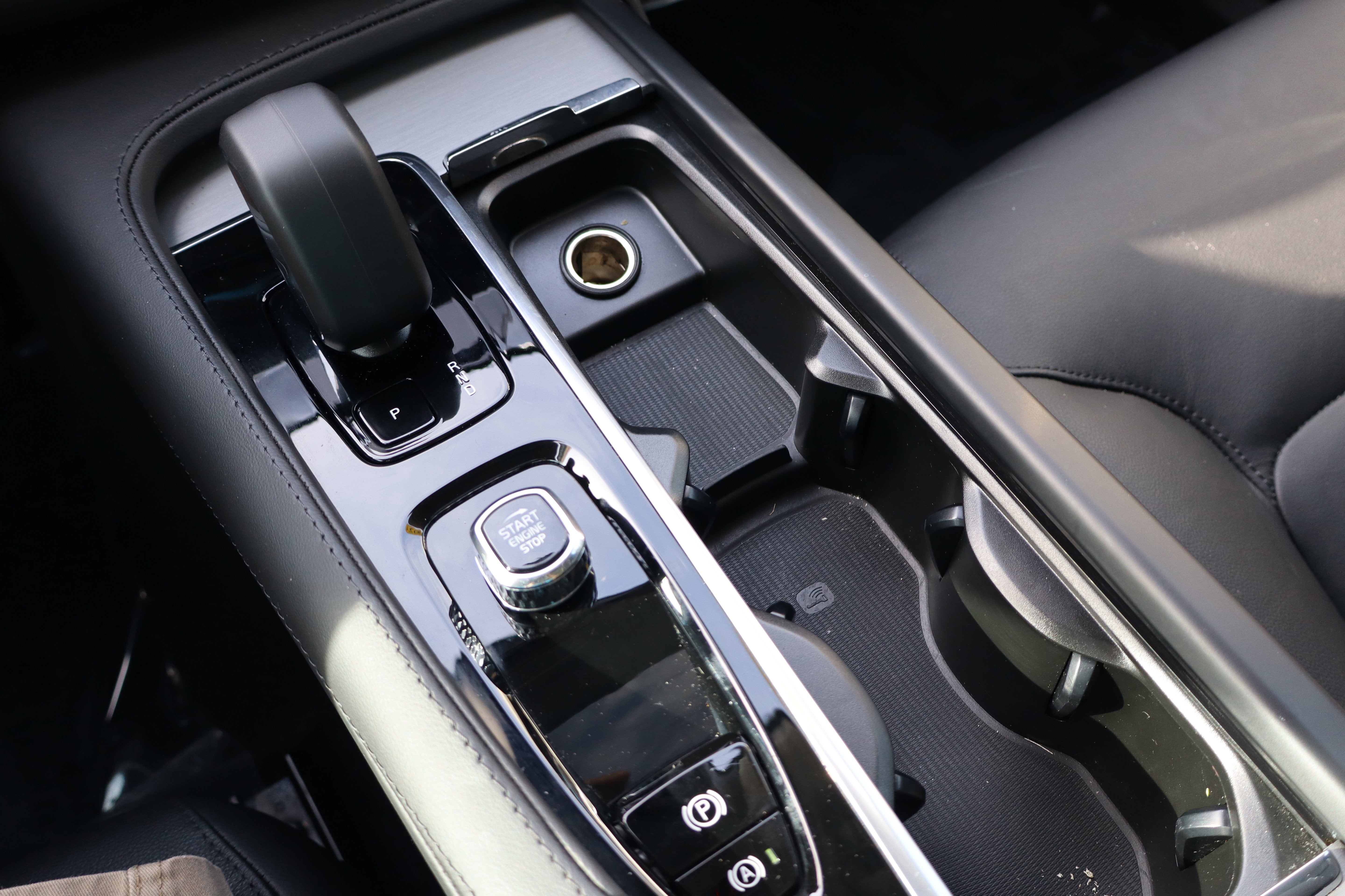 2024 Volvo XC90 Core Bright Theme