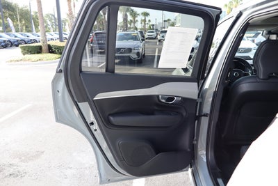 2024 Volvo XC90 Core Bright Theme