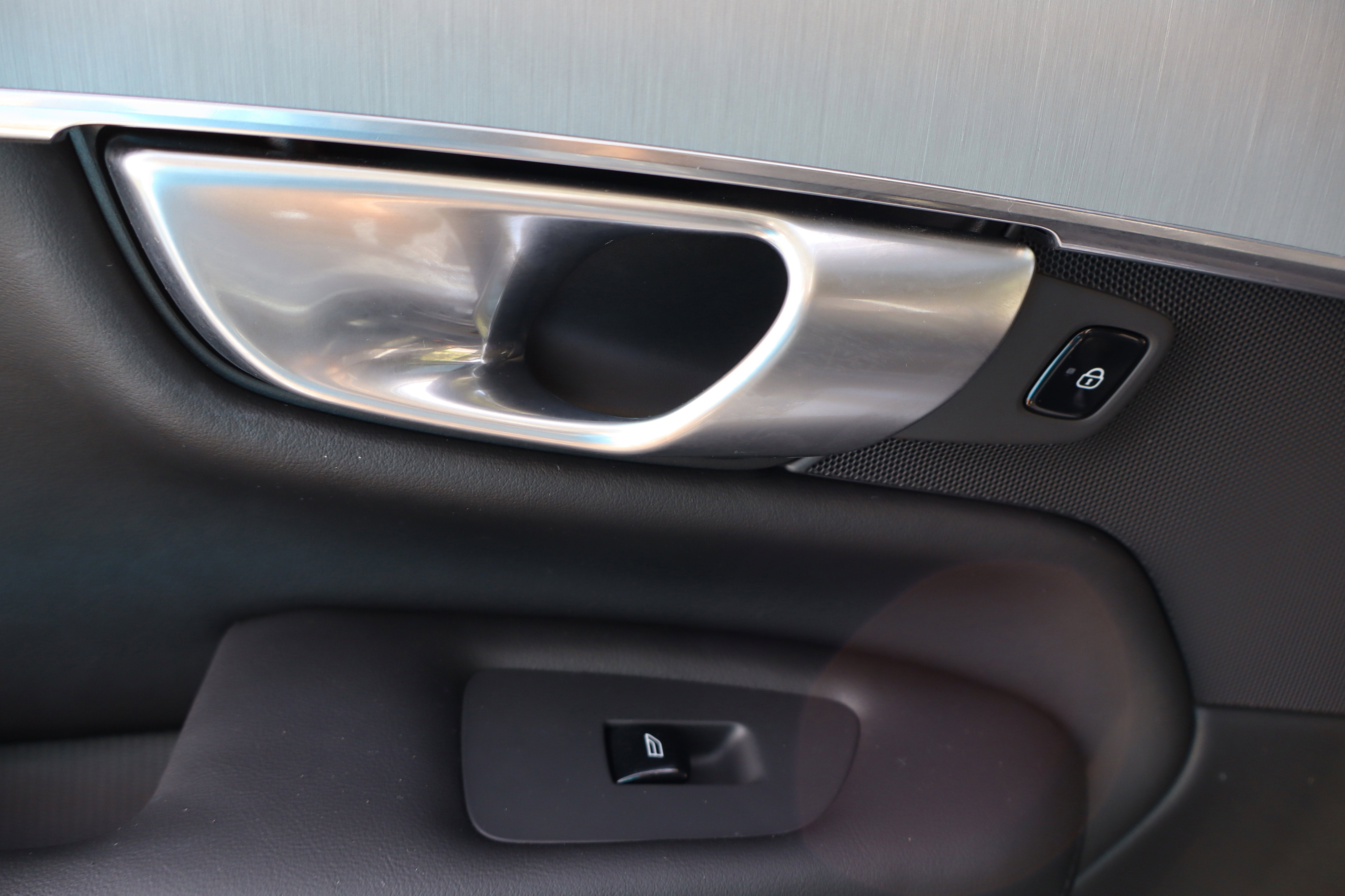 2024 Volvo XC90 Core Bright Theme