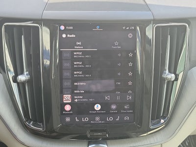 2024 Volvo XC60 Plus Dark Theme