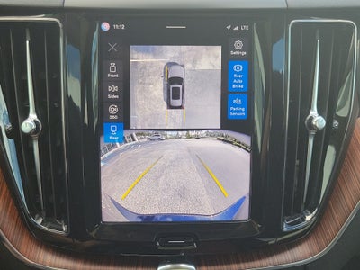 2024 Volvo XC60 Plus Dark Theme