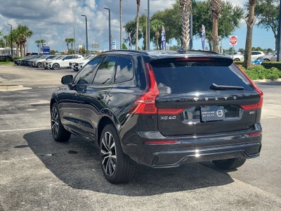 2024 Volvo XC60 Plus Dark Theme