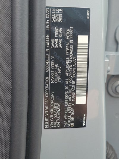 2024 Volvo XC60 Plus Dark Theme
