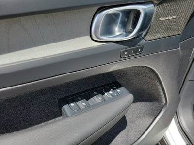 2026 Volvo XC40 Plus