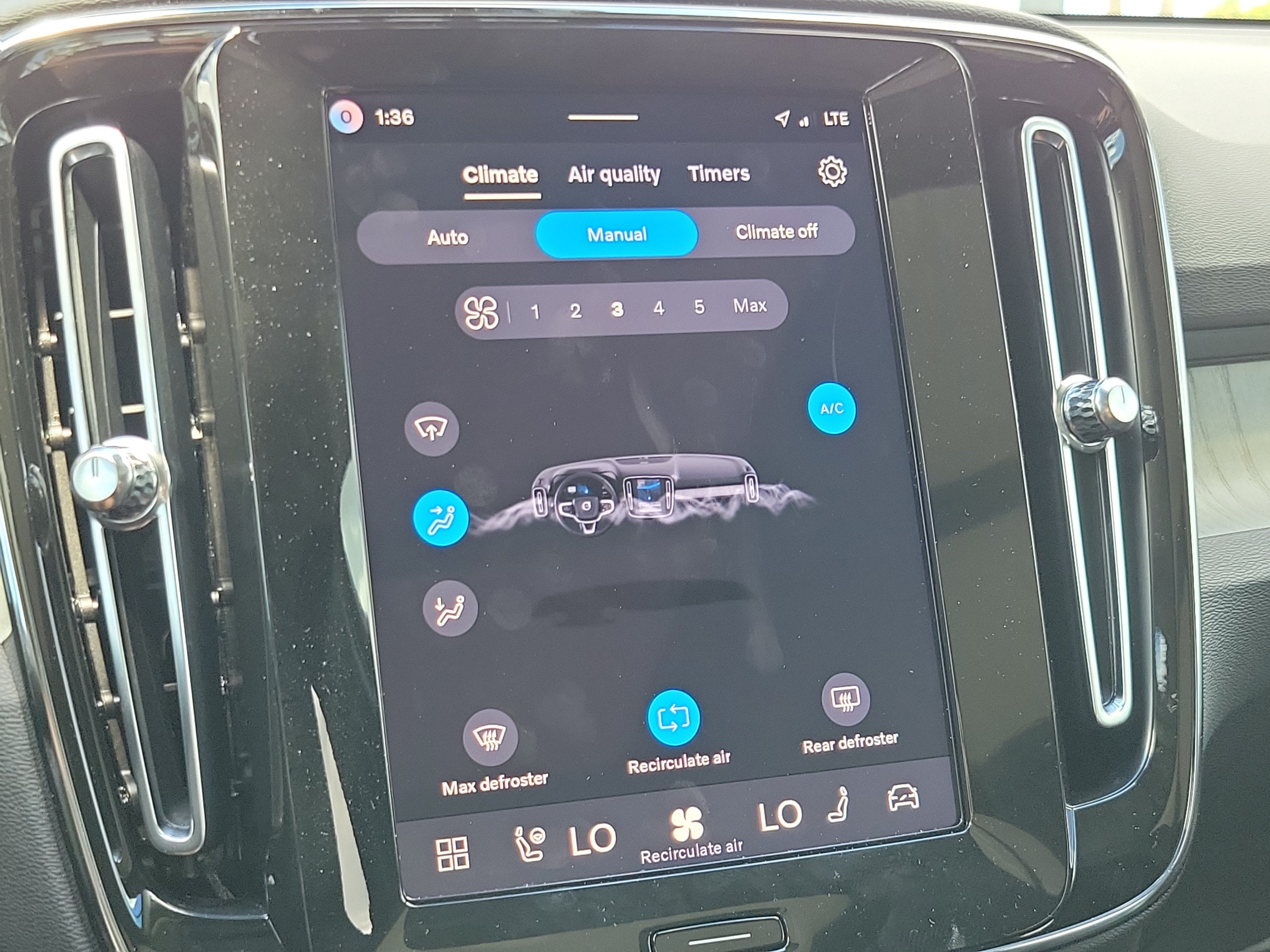 2026 Volvo XC40 Plus