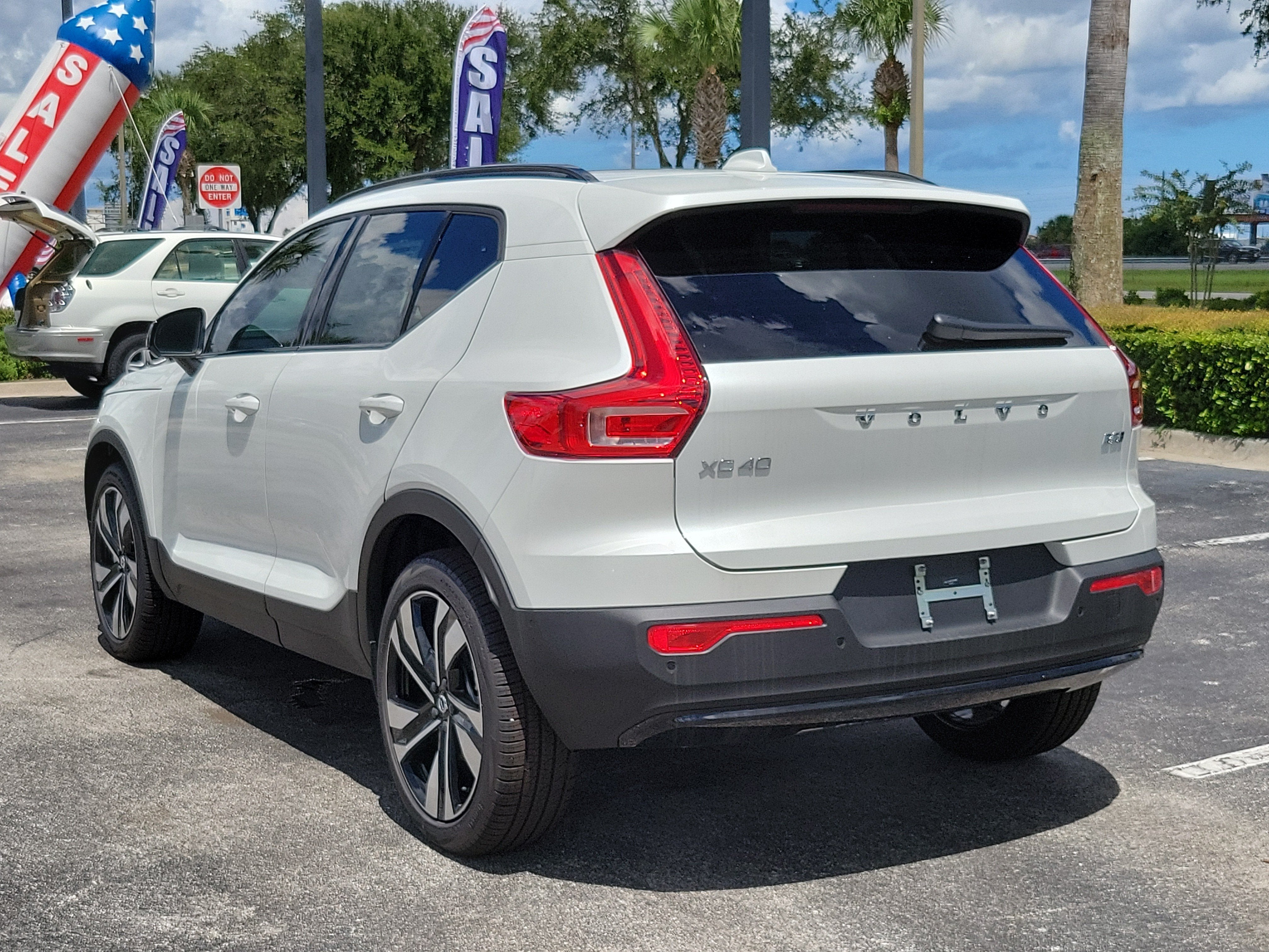 2026 Volvo XC40 Plus