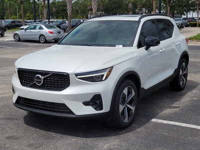 2026 Volvo XC40 Plus