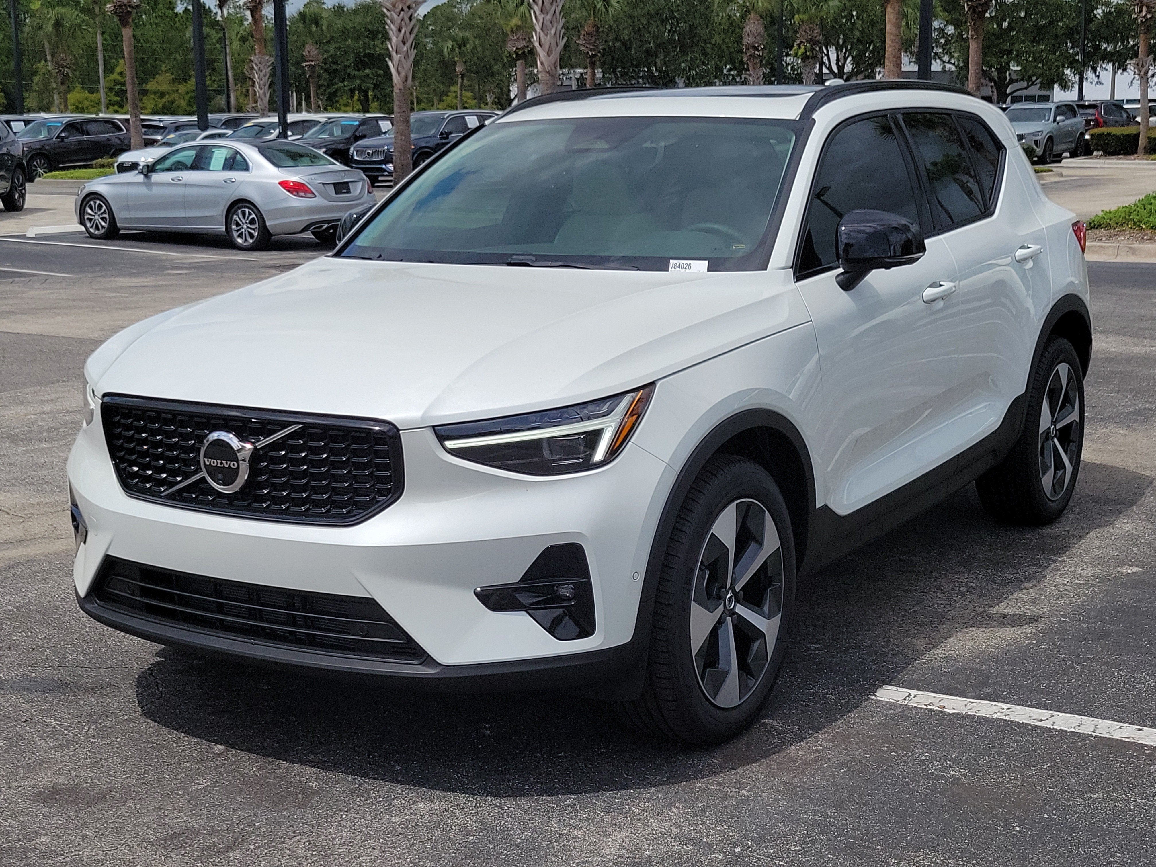 2026 Volvo XC40 Plus
