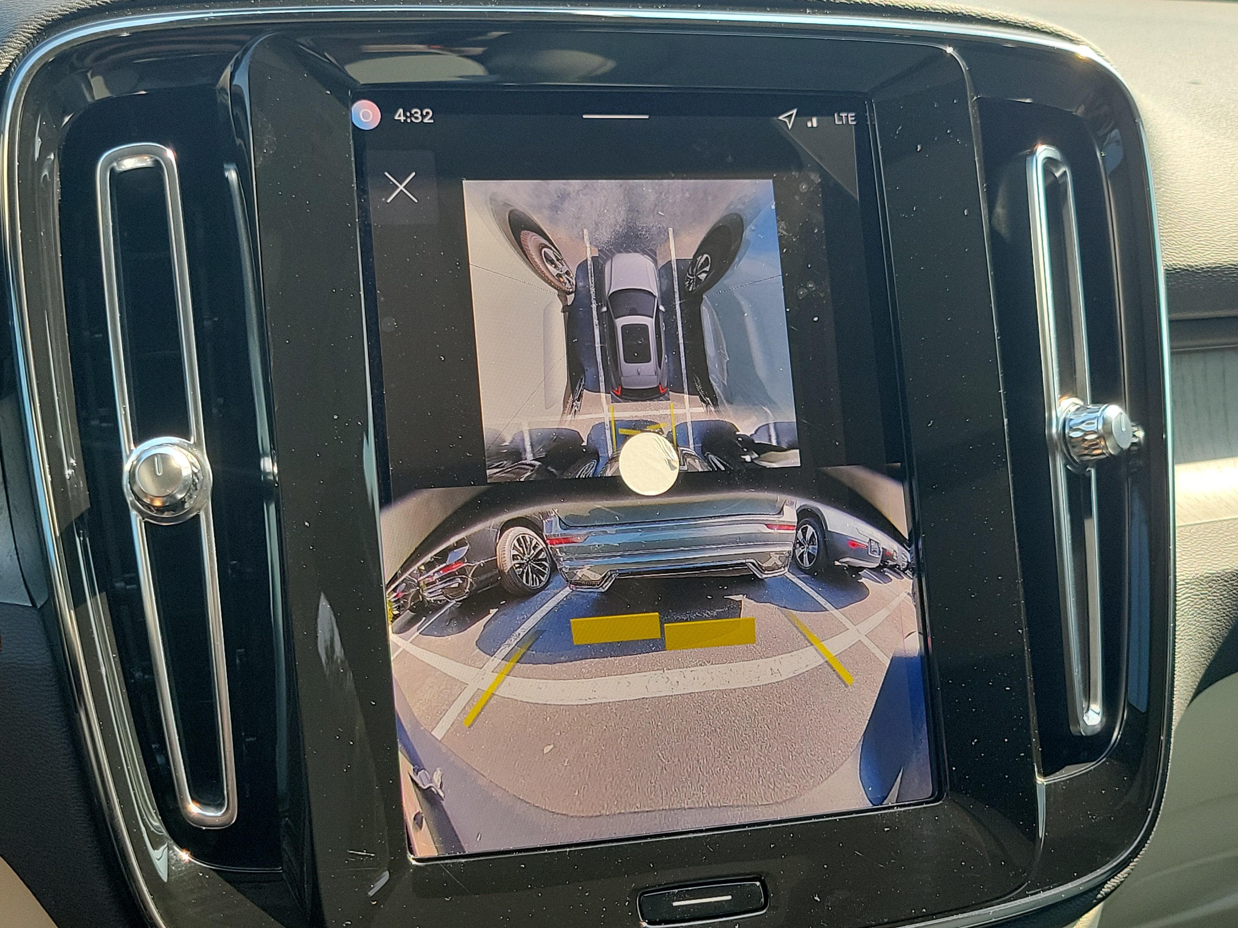 2026 Volvo XC40 Plus