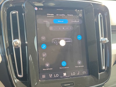 2026 Volvo XC40 Plus