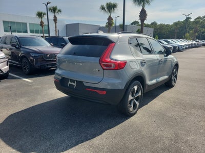 2026 Volvo XC40 Plus