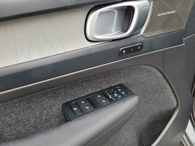 2026 Volvo XC40 Plus