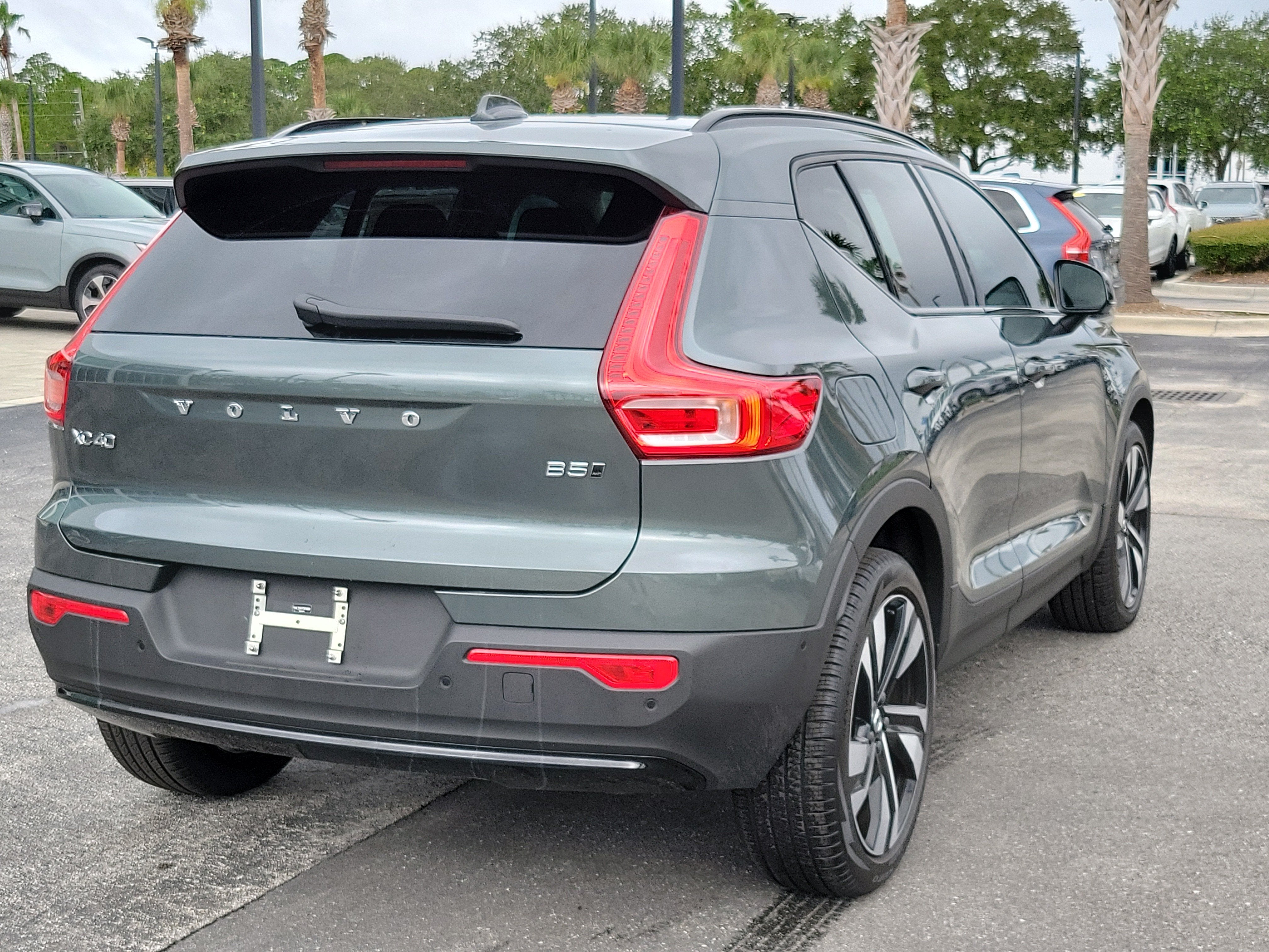2026 Volvo XC40 Plus