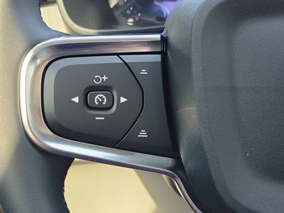 2026 Volvo XC40 Plus