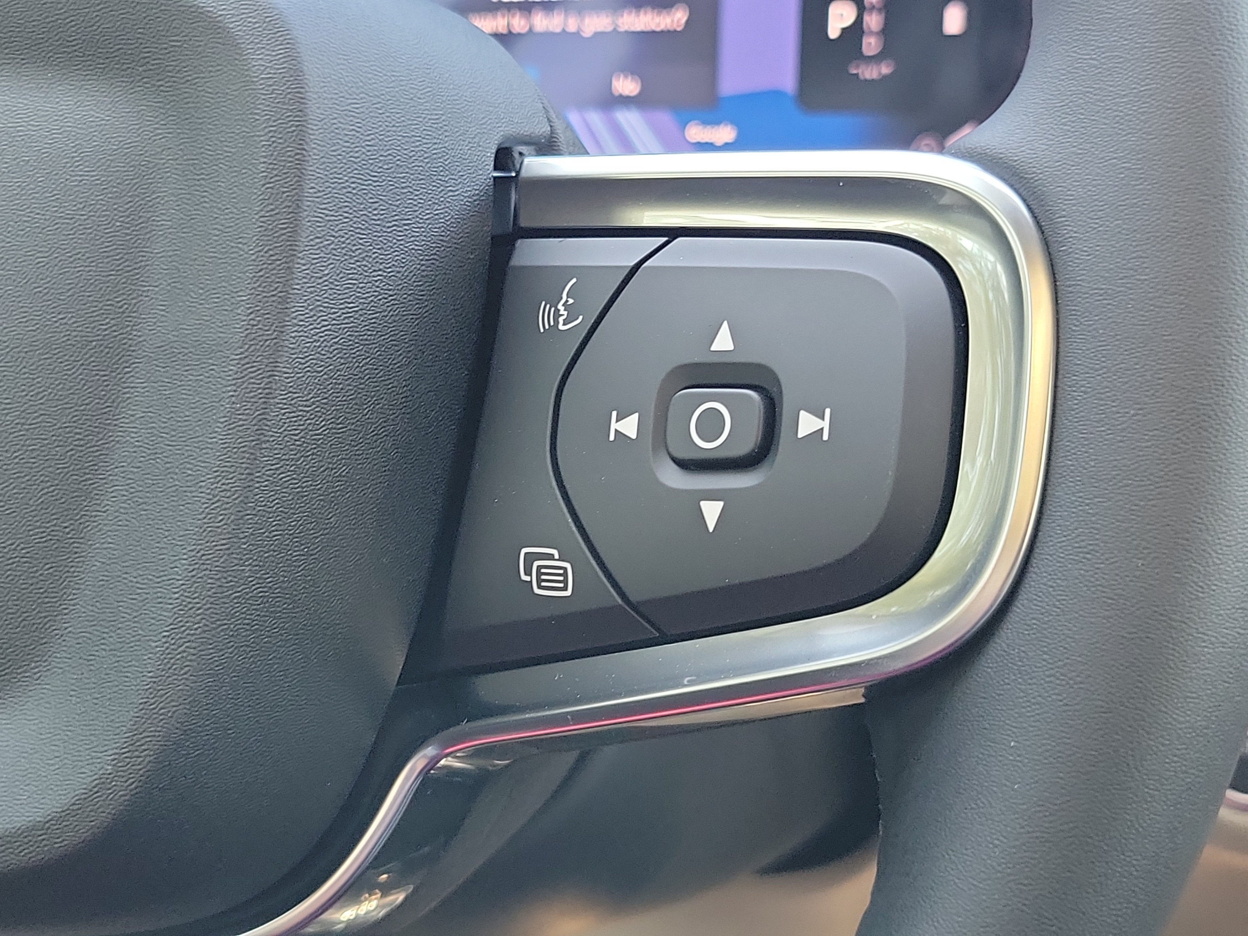 2026 Volvo XC40 Plus