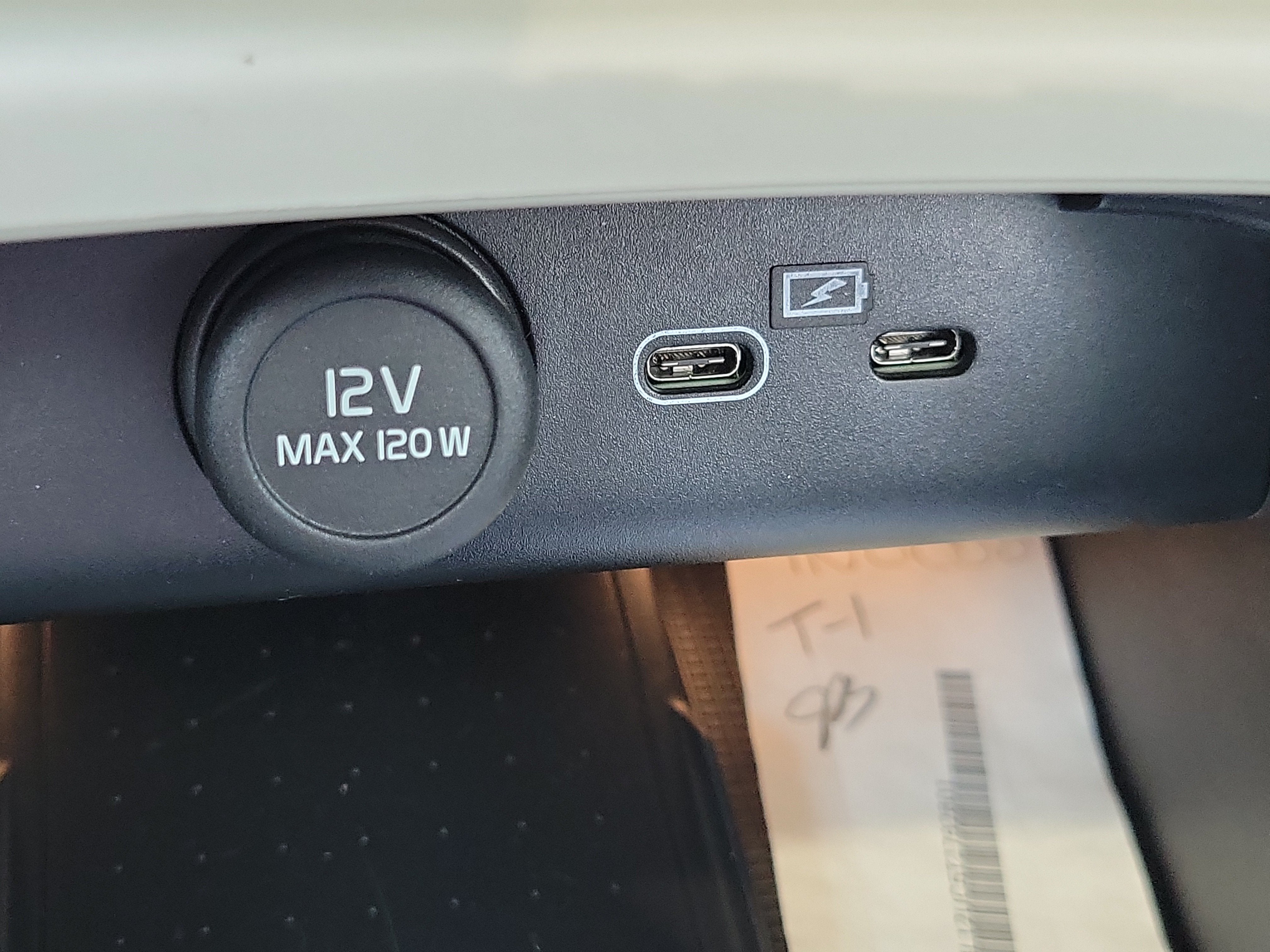 2026 Volvo XC40 Plus