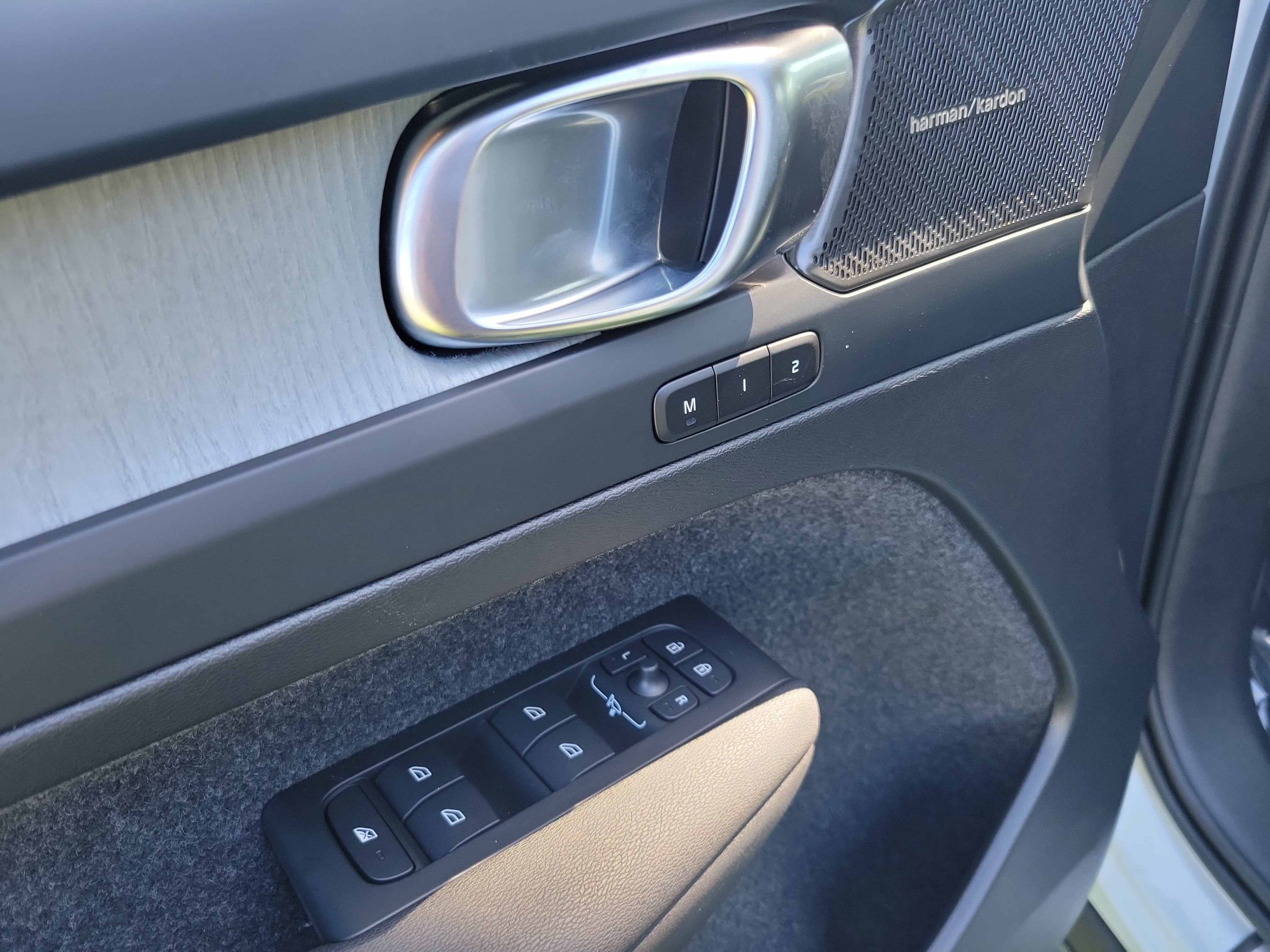 2026 Volvo XC40 Plus