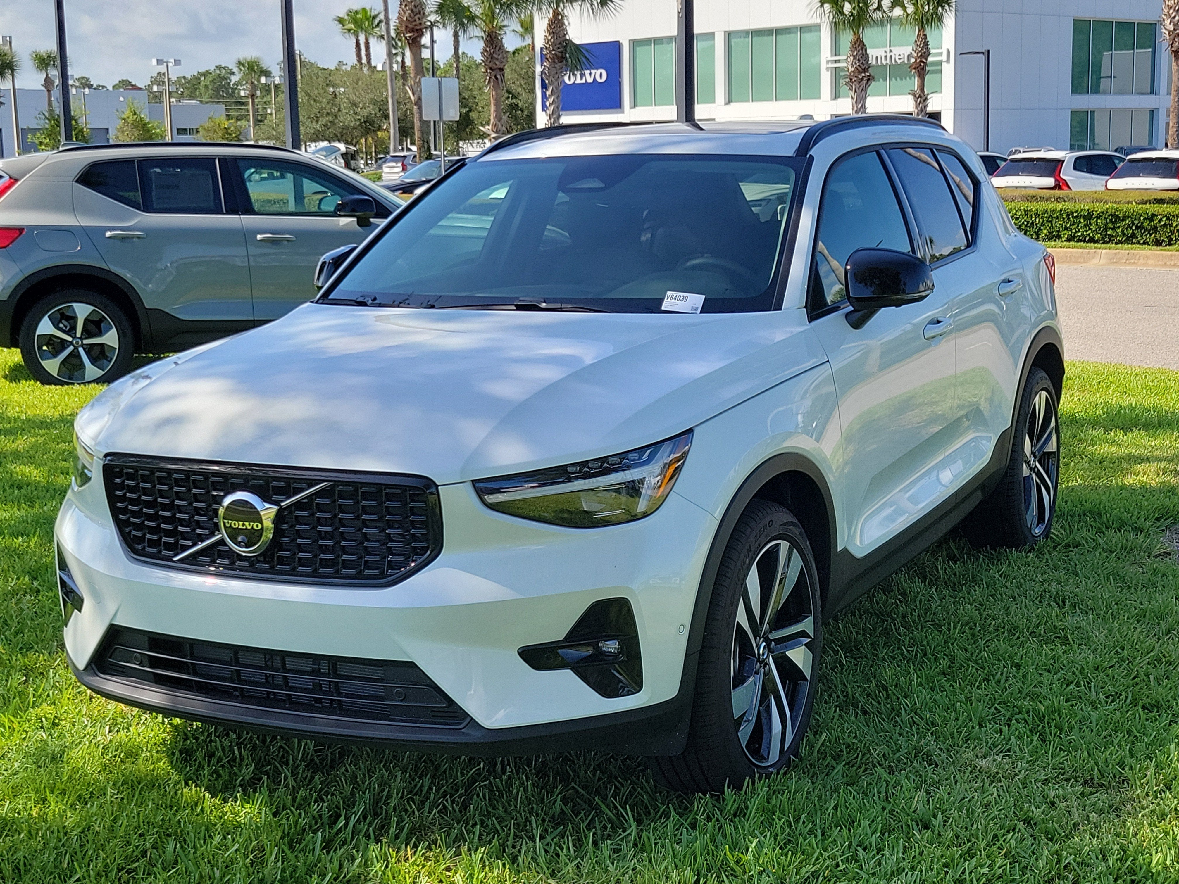 2026 Volvo XC40 Plus