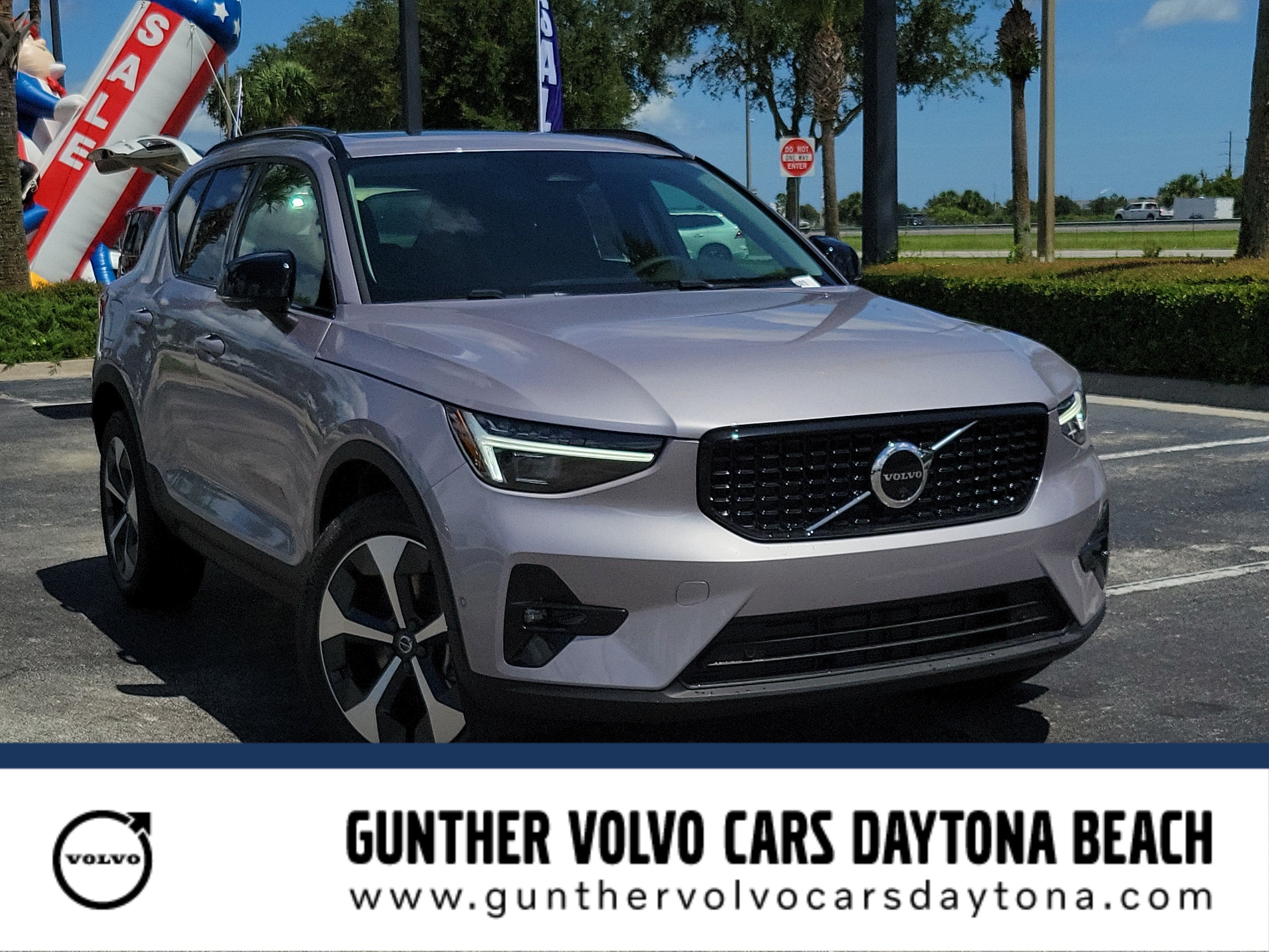 2026 Volvo XC40 Plus