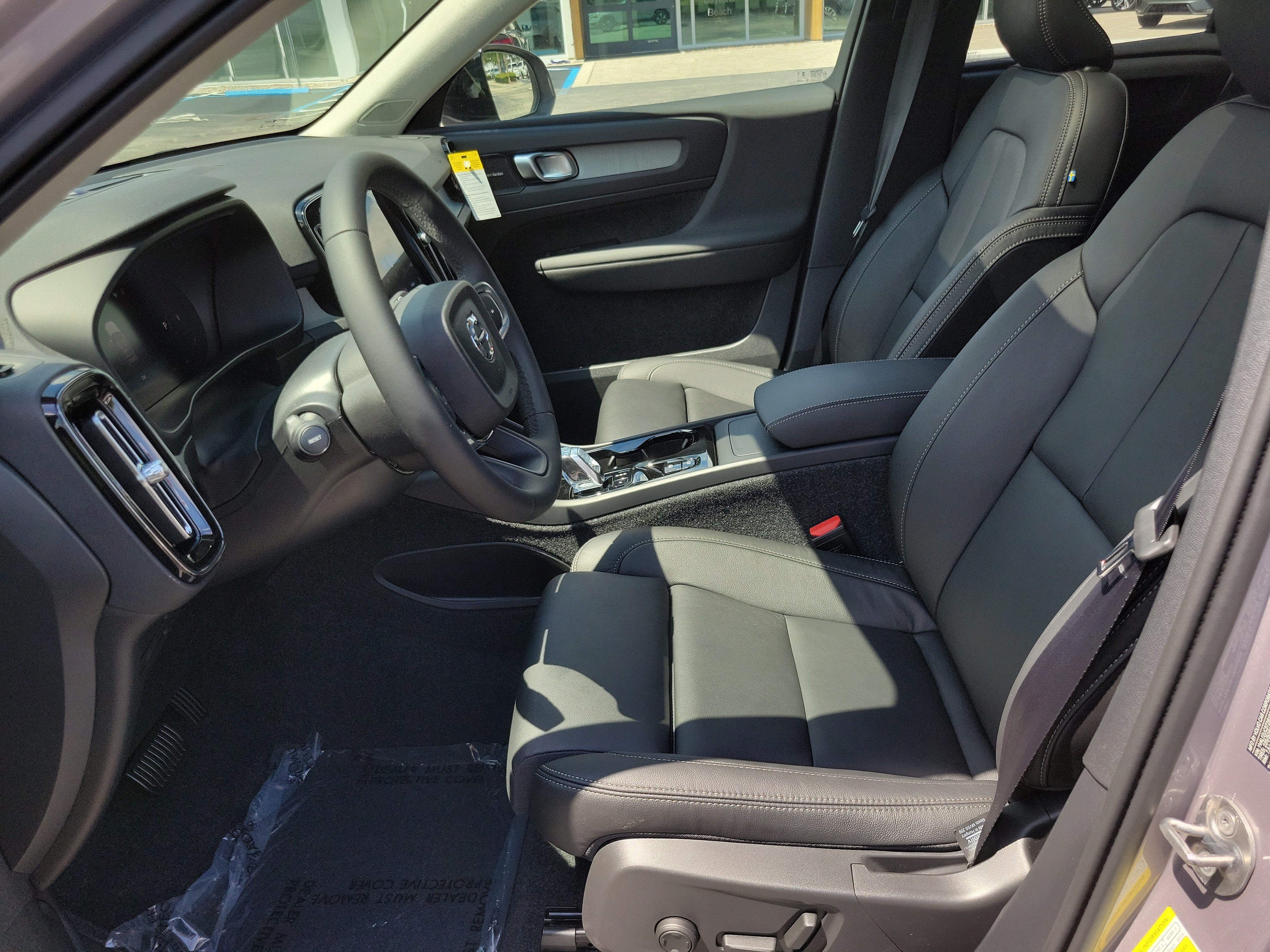 2026 Volvo XC40 Plus