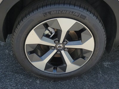 2026 Volvo XC40 Plus