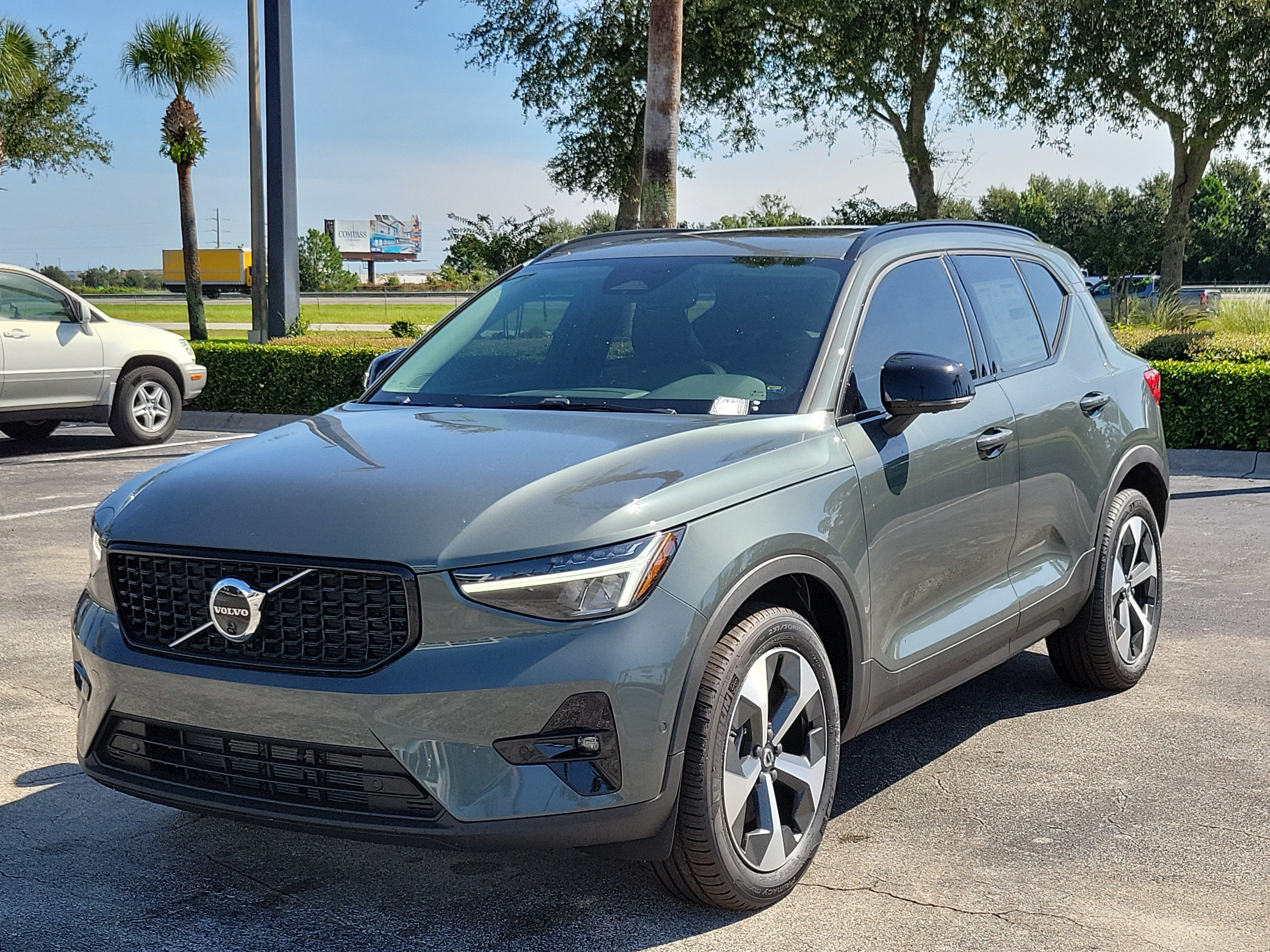 2026 Volvo XC40 Plus