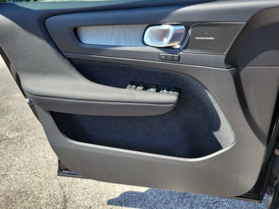 2026 Volvo XC40 Plus