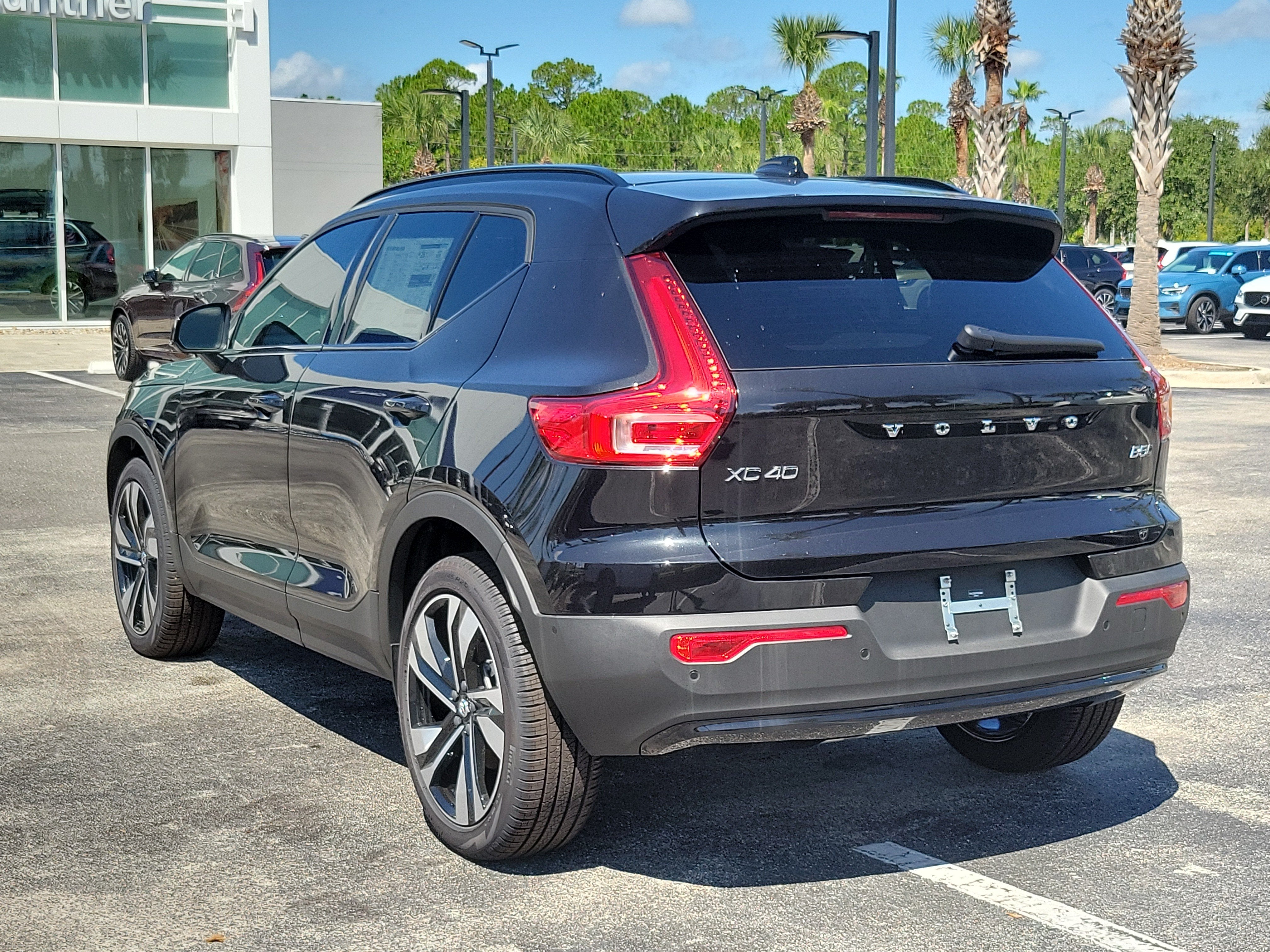 2026 Volvo XC40 Plus
