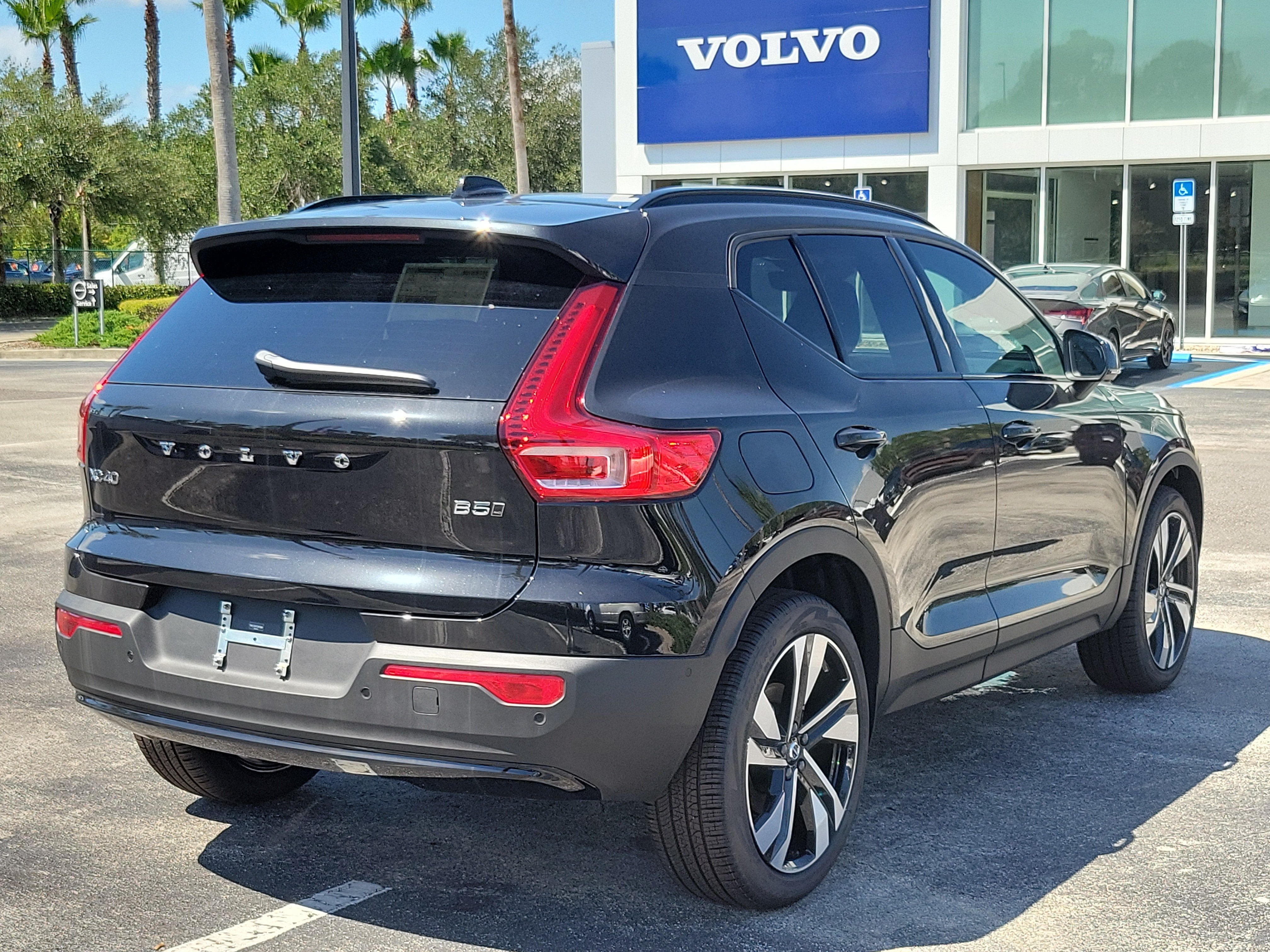 2026 Volvo XC40 Plus