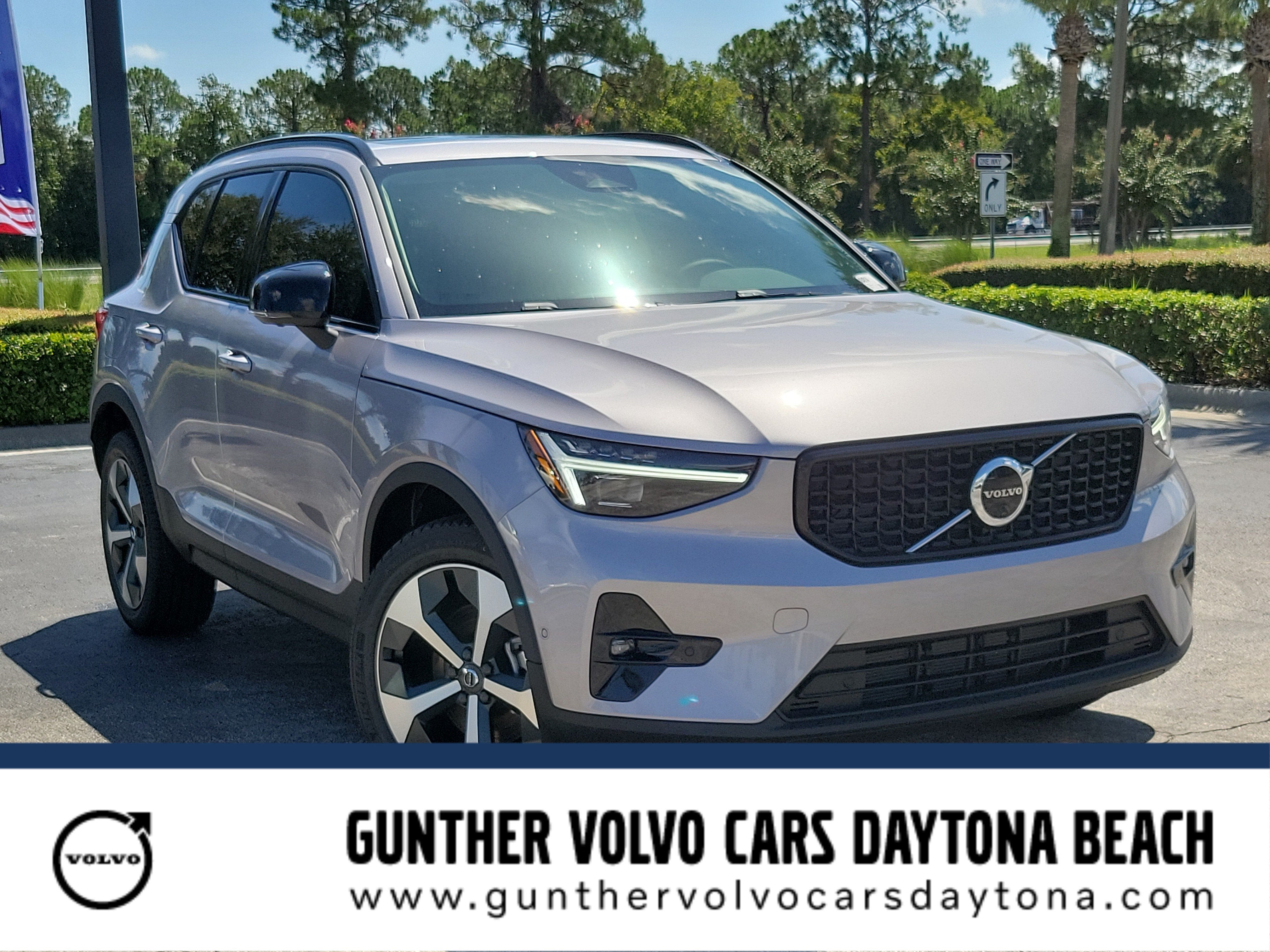 2026 Volvo XC40 Plus