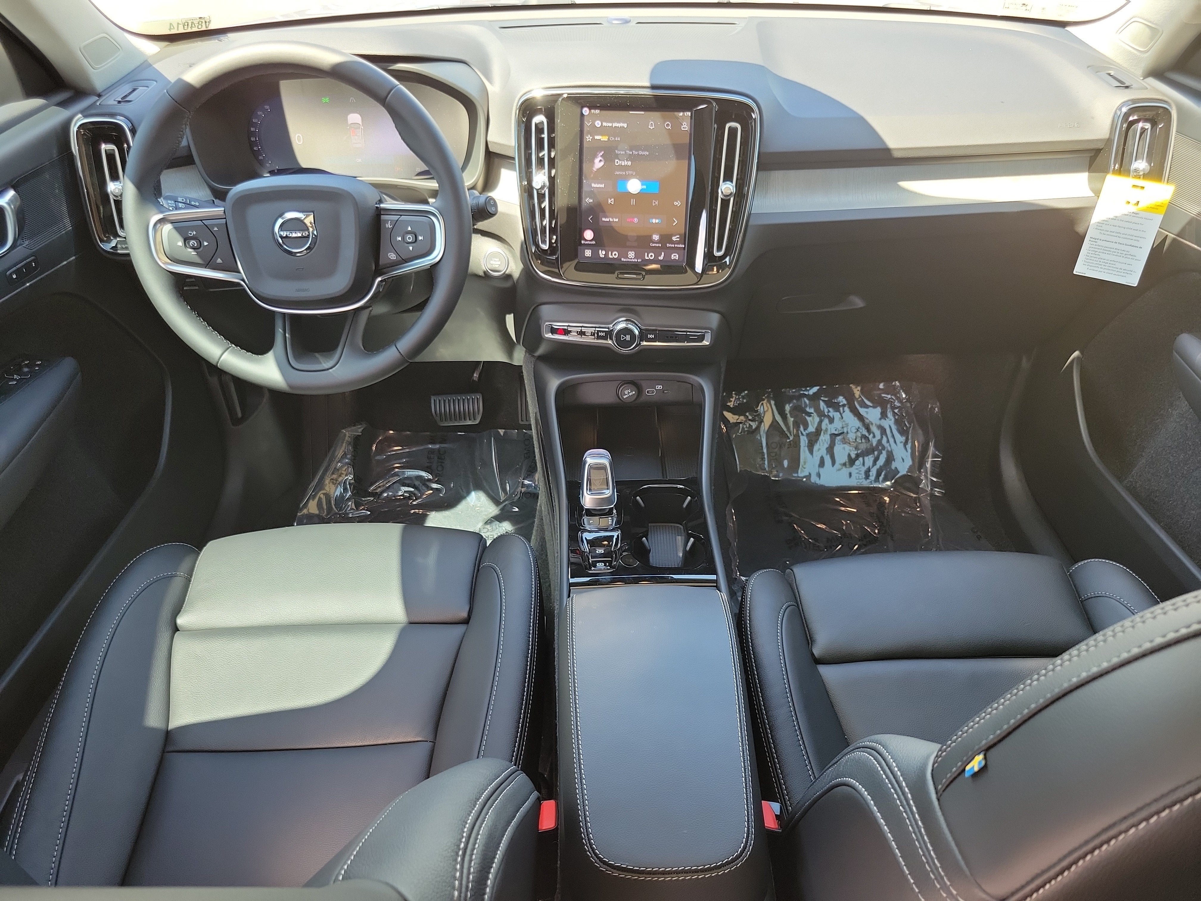 2026 Volvo XC40 Plus