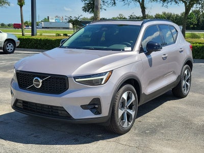 2026 Volvo XC40 Plus