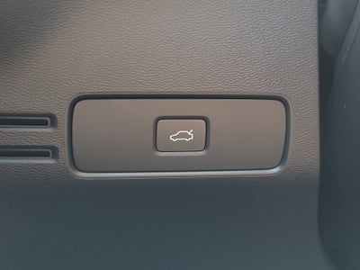 2026 Volvo XC40 Plus