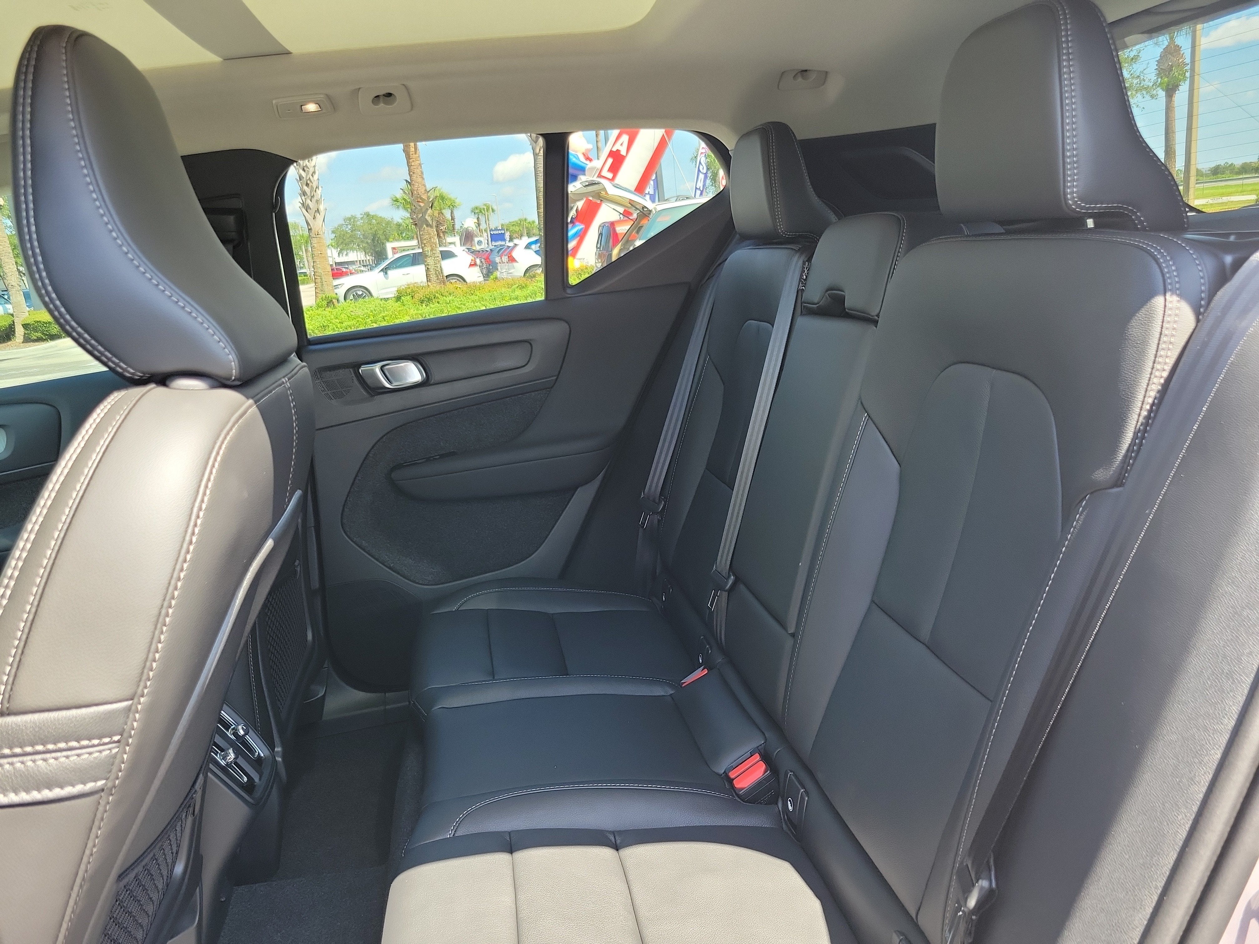 2026 Volvo XC40 Plus