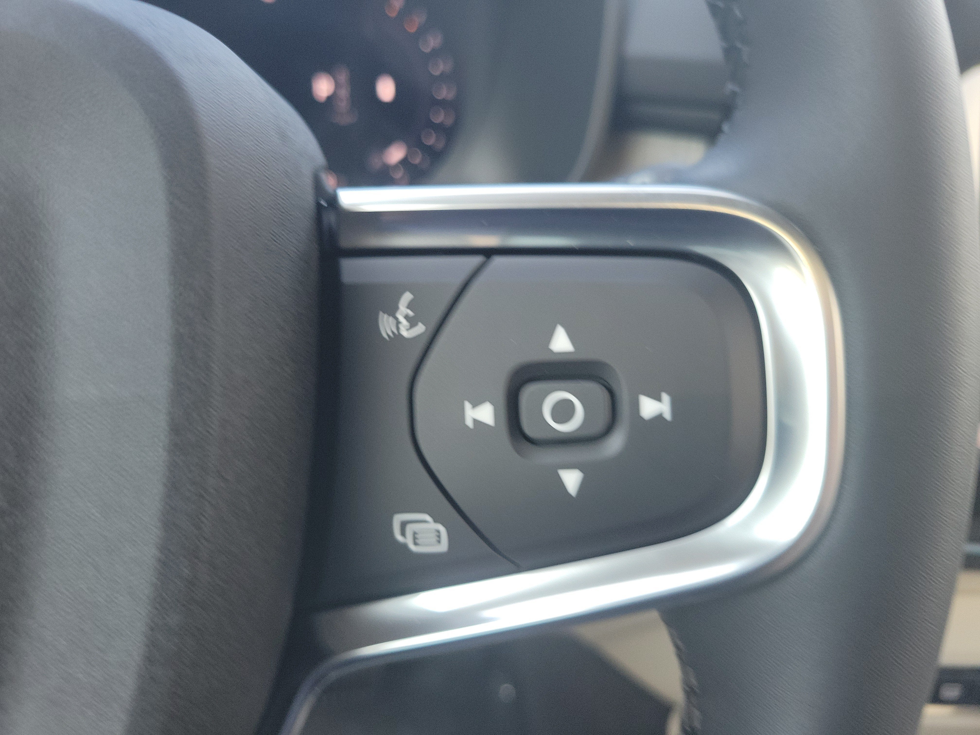 2026 Volvo XC40 Plus