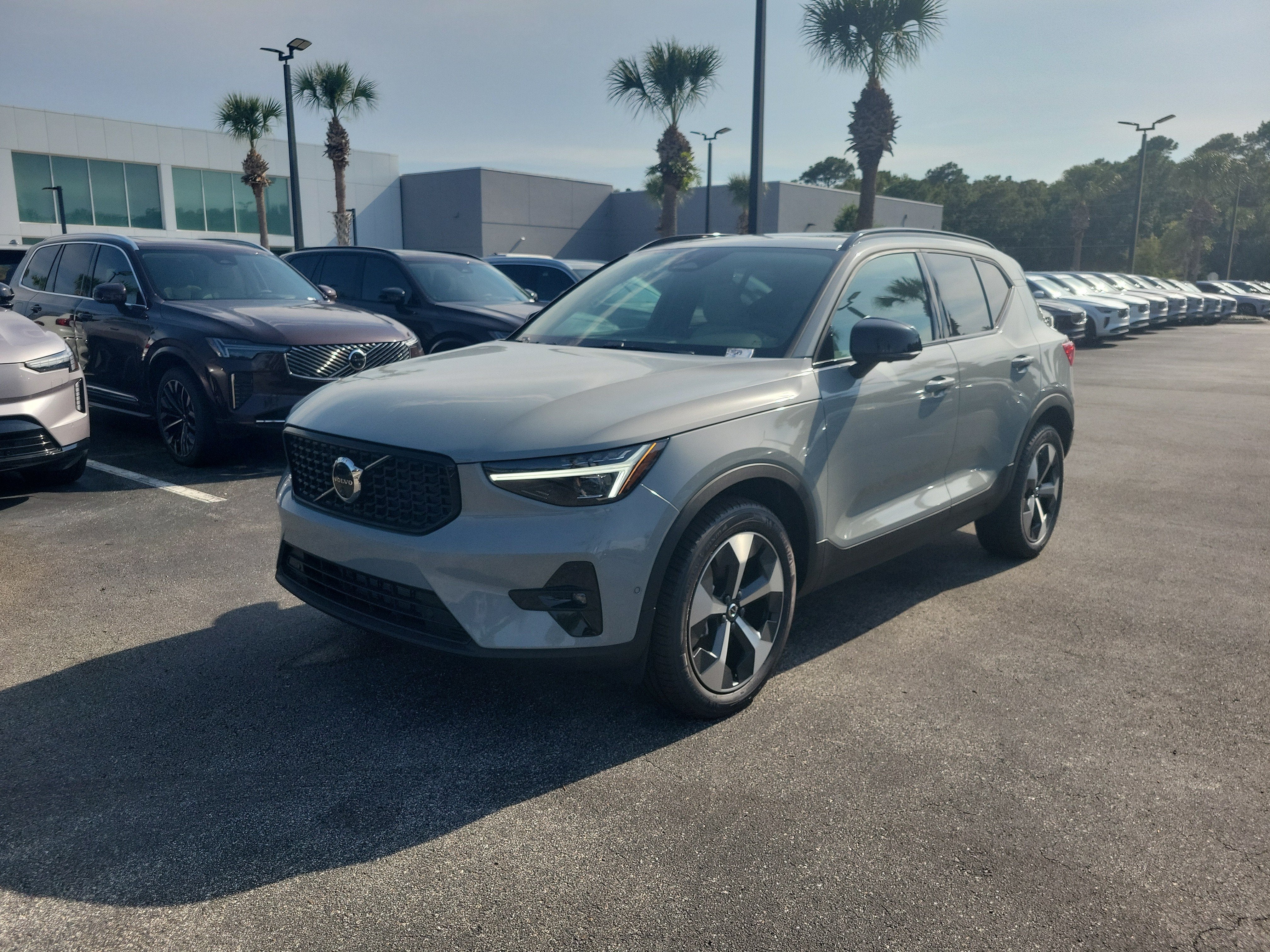 2026 Volvo XC40 Plus
