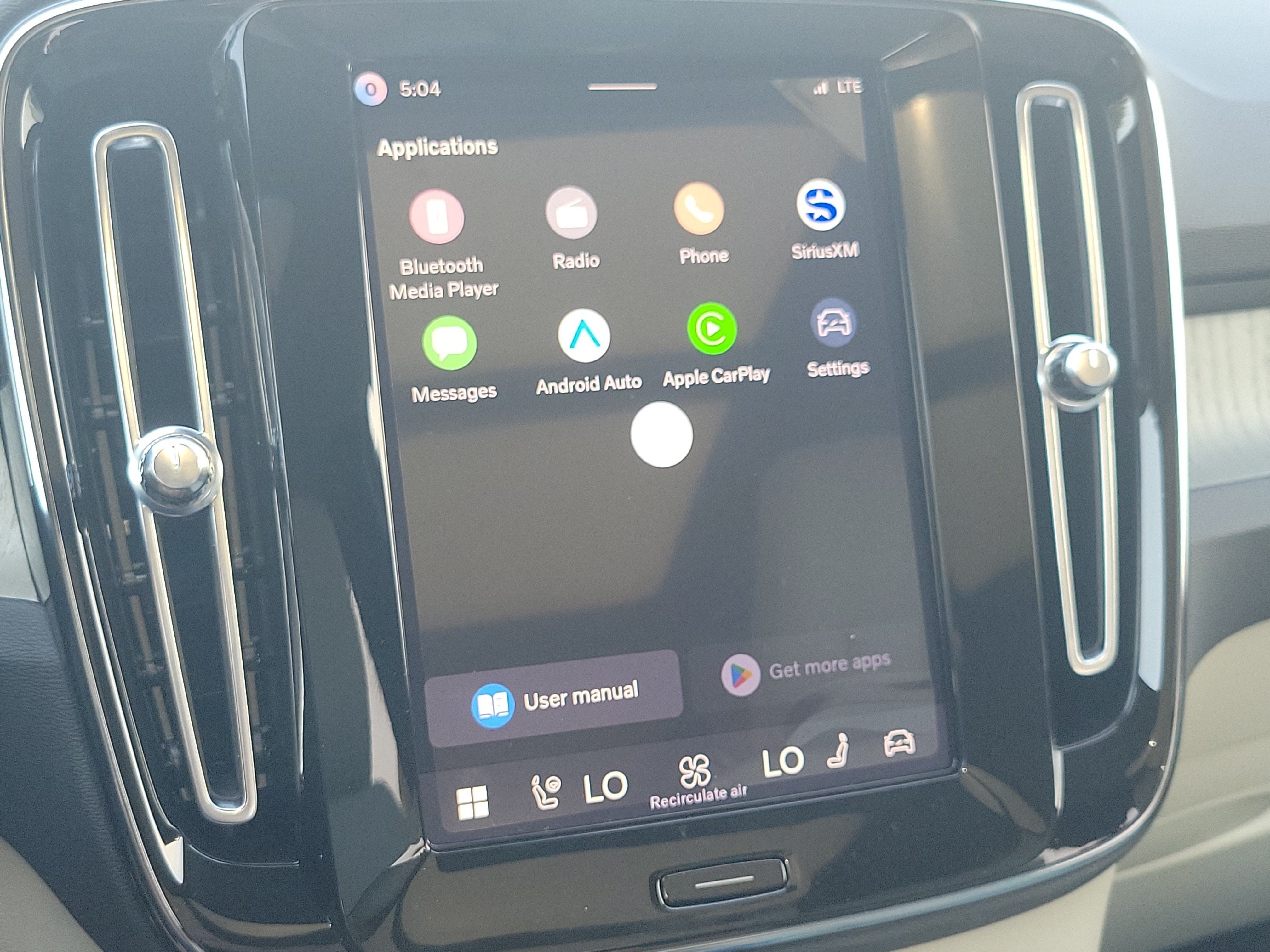 2026 Volvo XC40 Plus