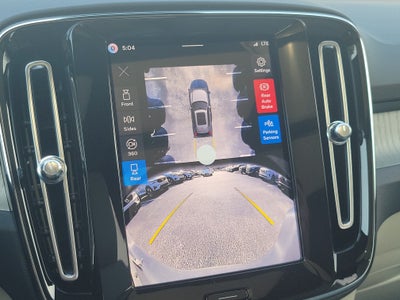 2026 Volvo XC40 Plus