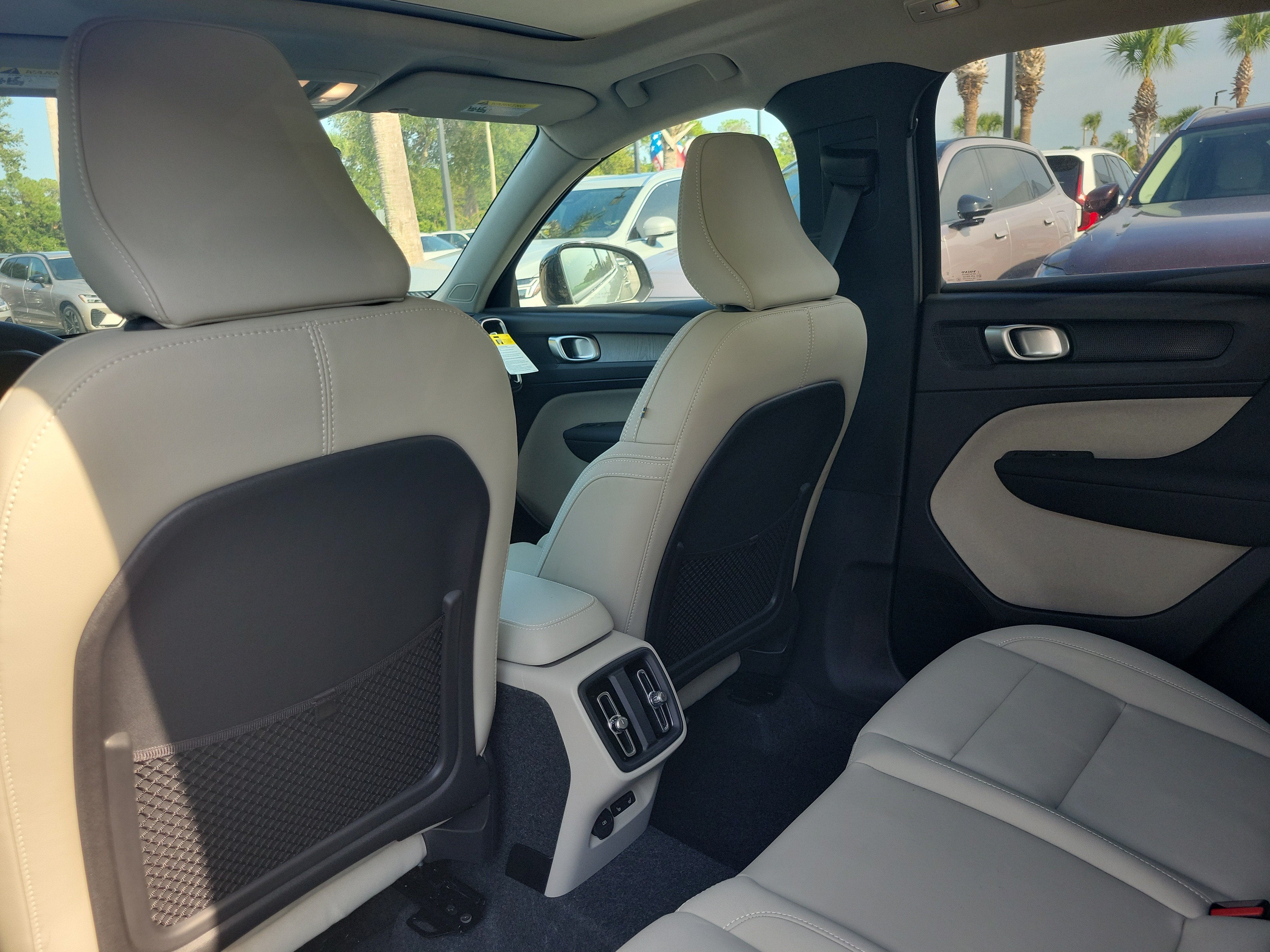 2026 Volvo XC40 Plus