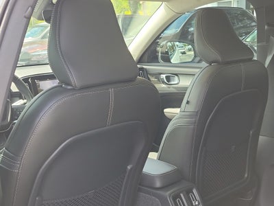 2026 Volvo XC40 Plus