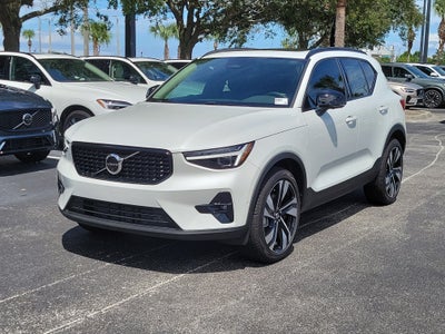 2026 Volvo XC40 Plus