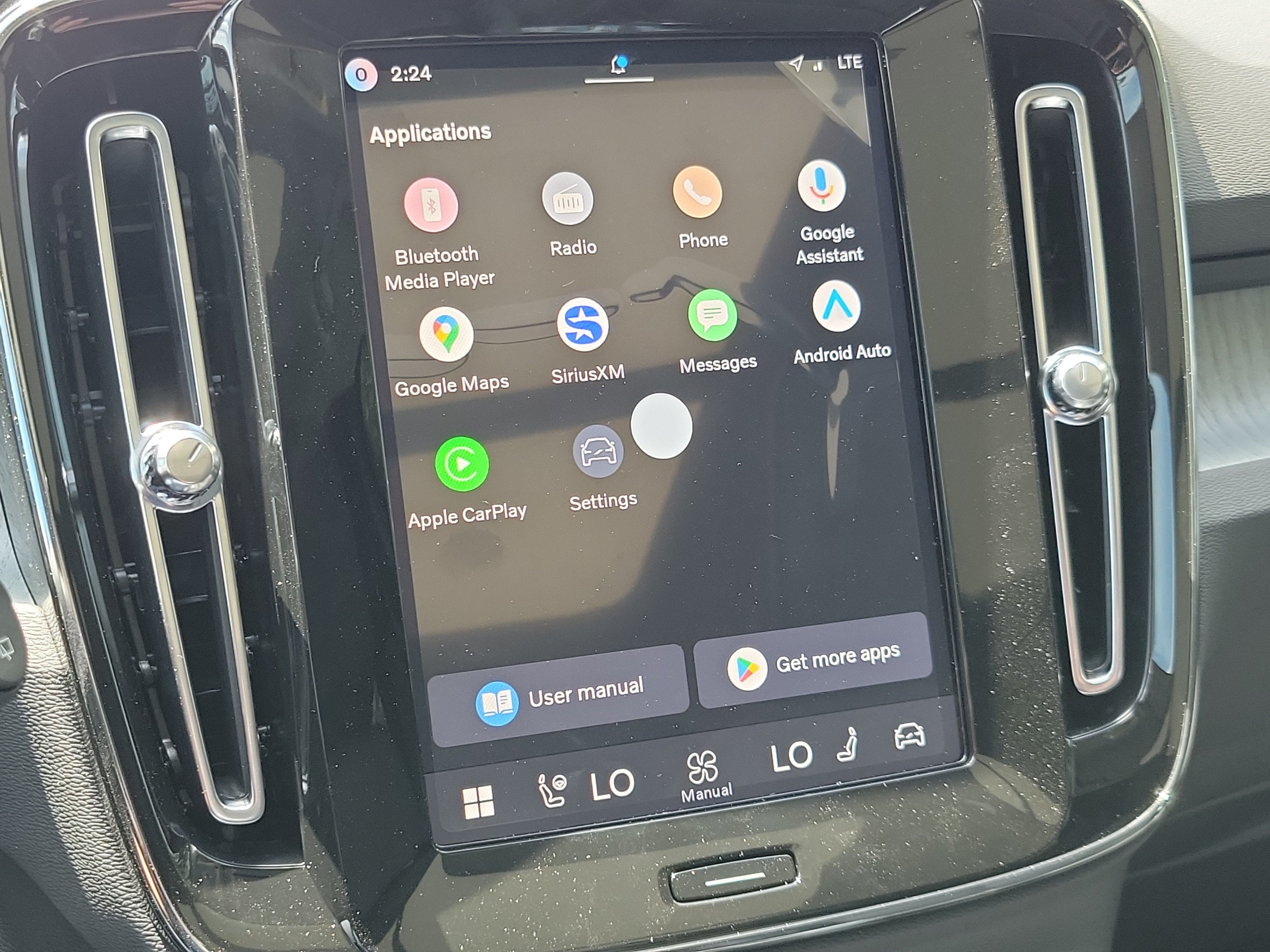2026 Volvo XC40 Plus