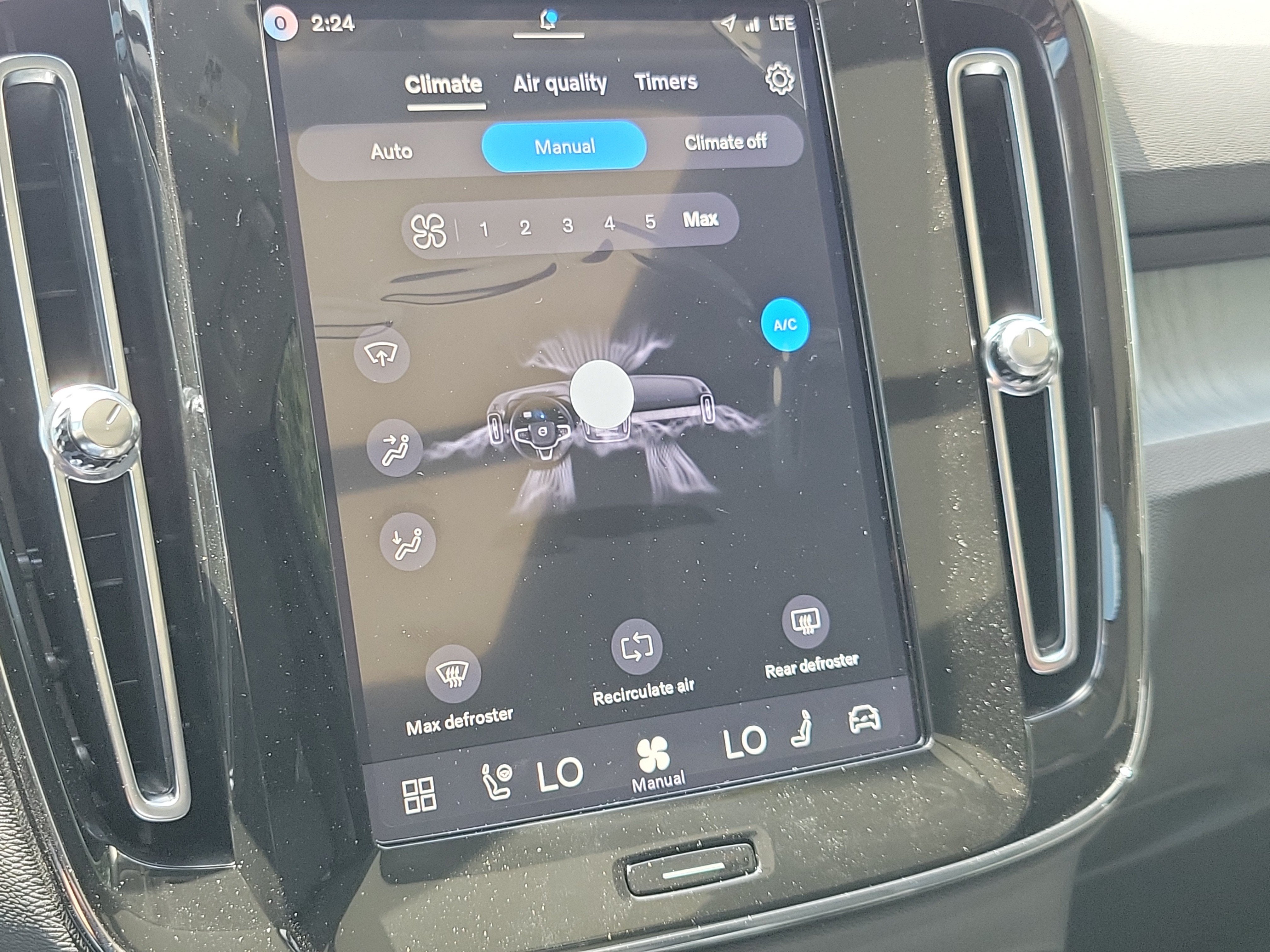 2026 Volvo XC40 Plus