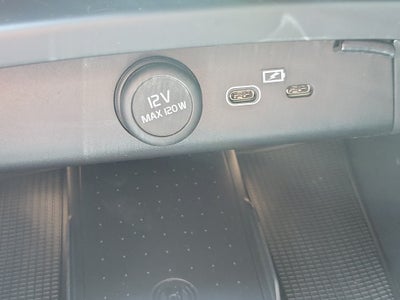 2026 Volvo XC40 Plus