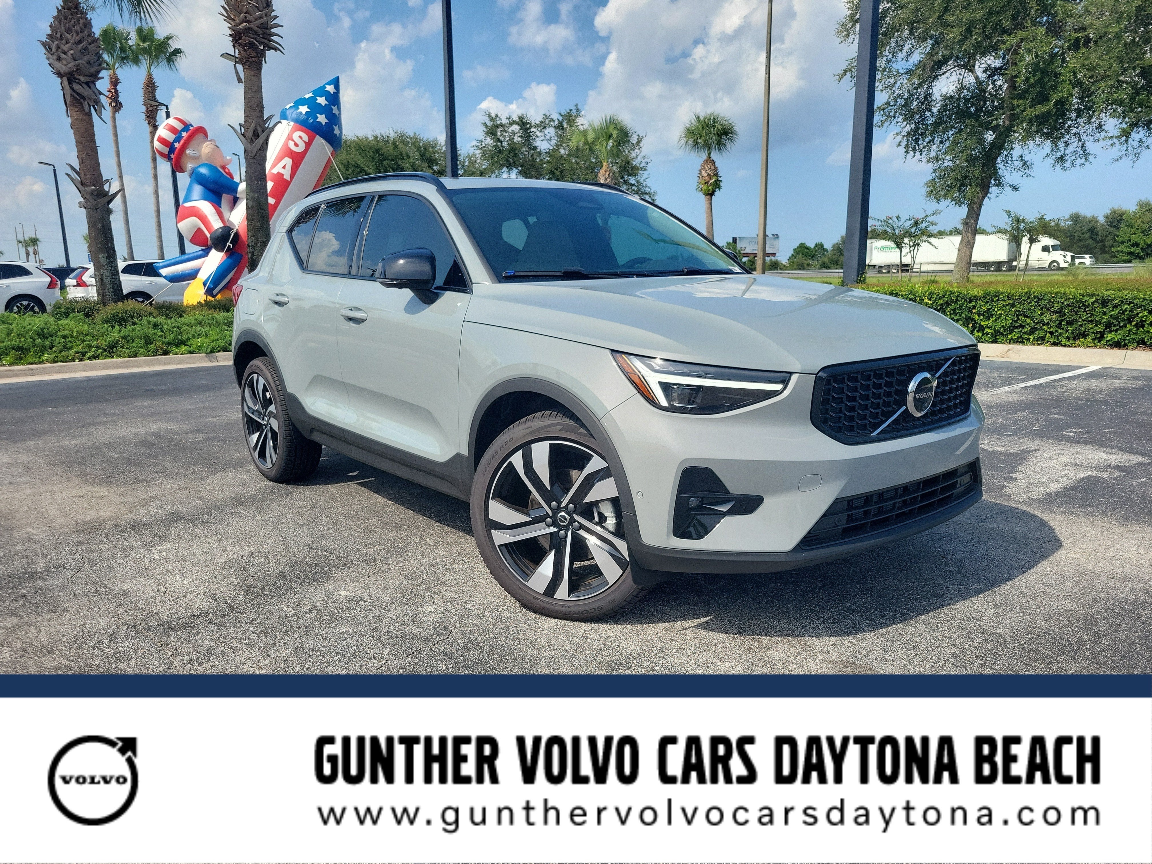 2026 Volvo XC40 Plus